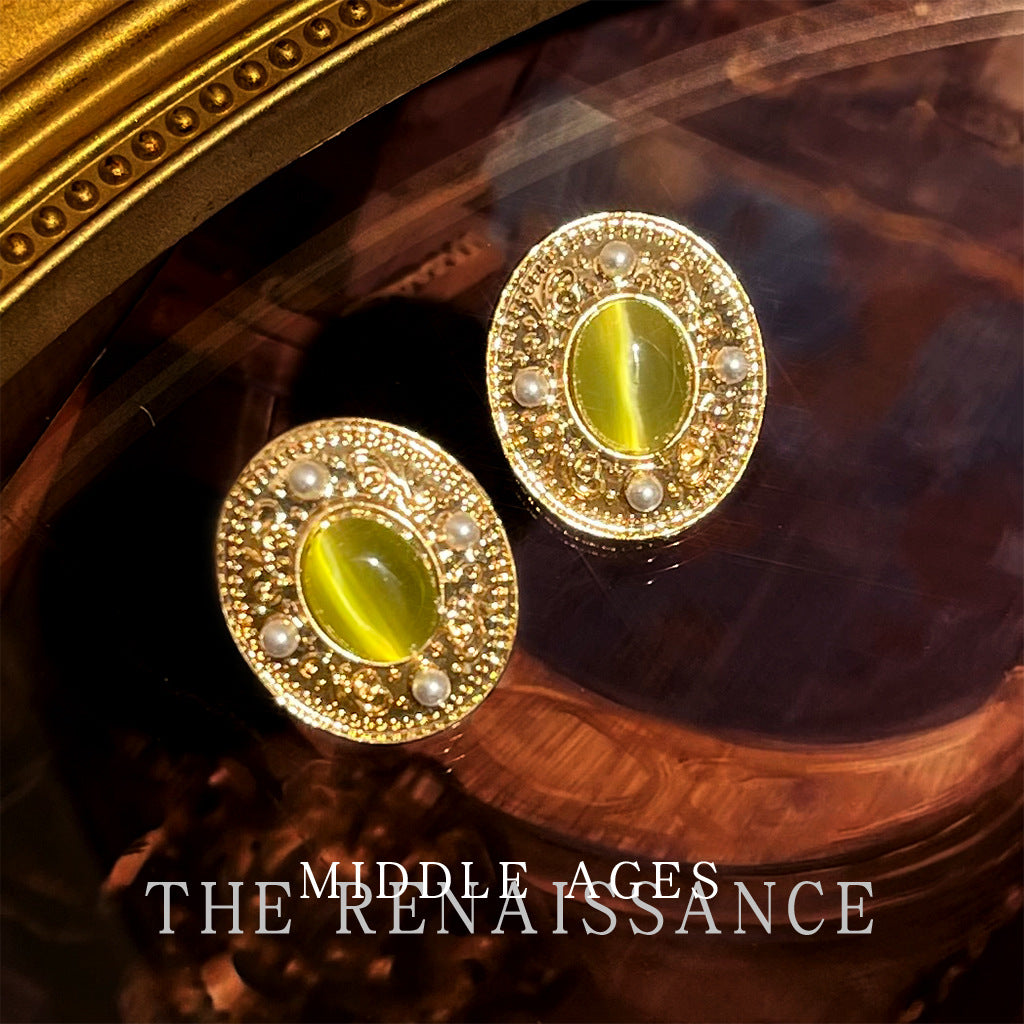 Imperial Green Cat-Eye Earrings Main image